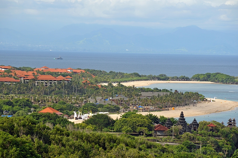 023_wyspa_bali.jpg - A oto ta sama panorama, tyle że na maksymalnym zoomie