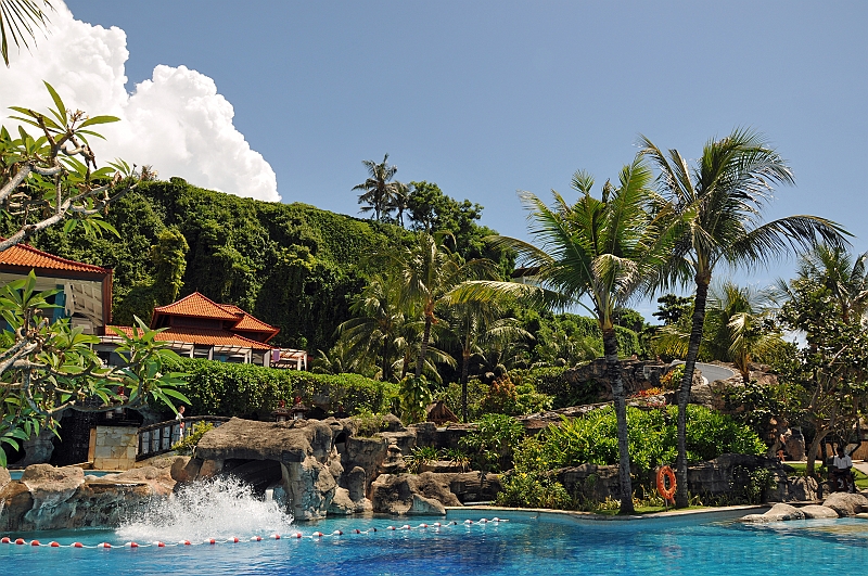 031_wyspa_bali.jpg - Właśnie wyleciałem ze zjeżdżalni ;-)