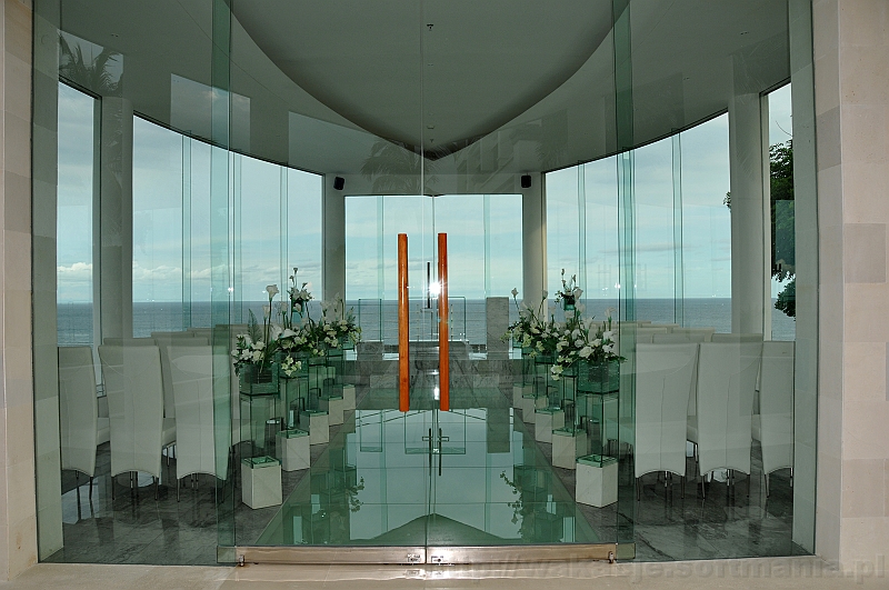 047_wyspa_bali.jpg - Tak właśnie wygląda wnętrze bajecznej kapliczki